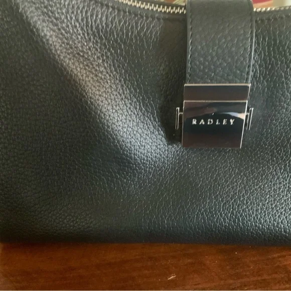 Radley black leather shoulder purse - Picture 2 of 4